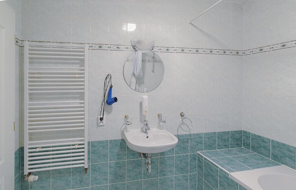 Hotel Derby Karlovy Vary Bagian luar foto