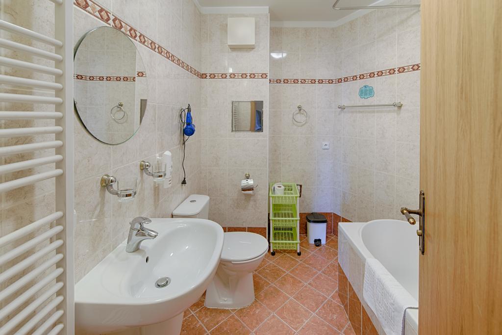 Hotel Derby Karlovy Vary Ruang foto