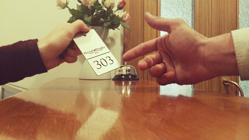 Hotel Derby Karlovy Vary Bagian luar foto