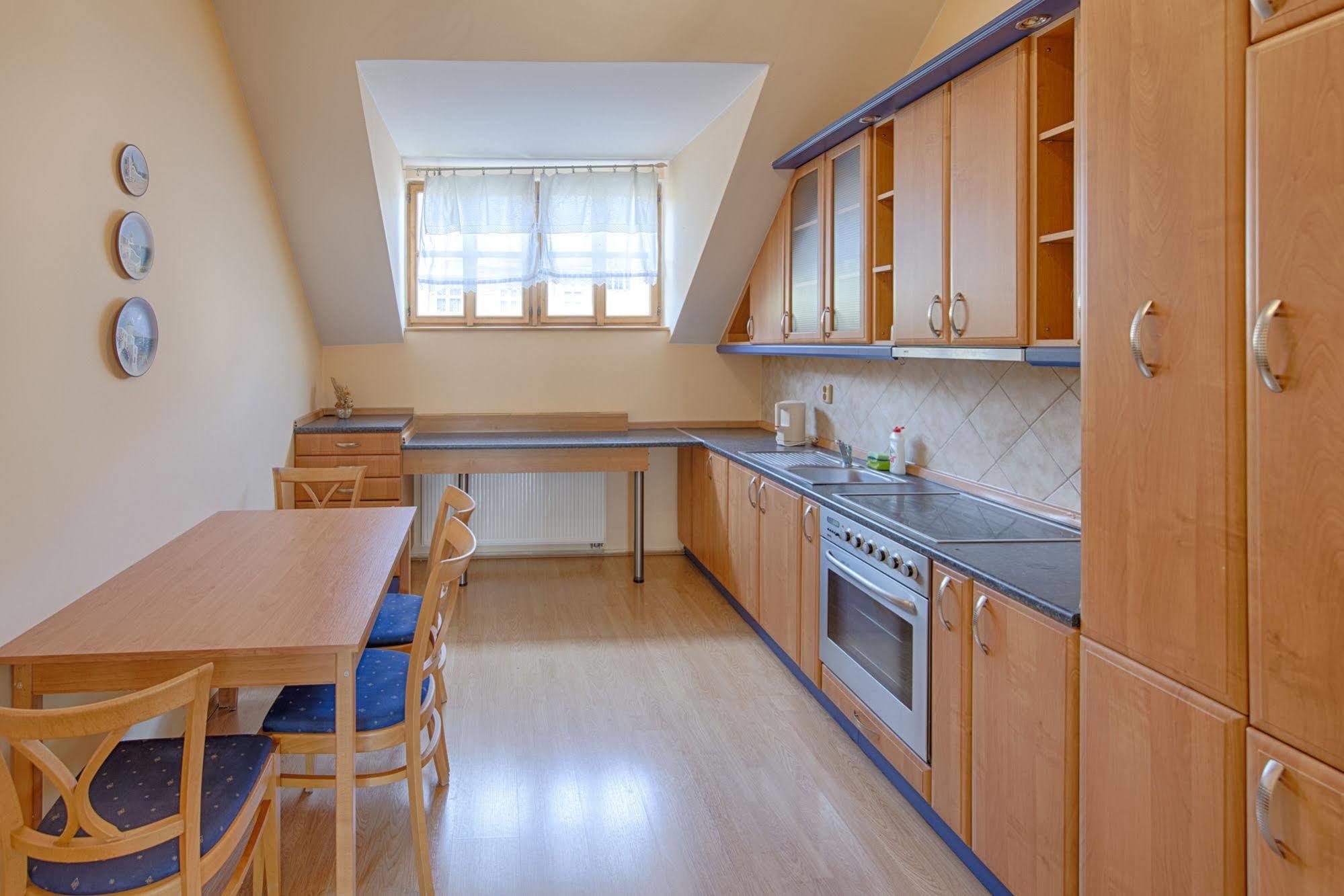 Hotel Derby Karlovy Vary Bagian luar foto