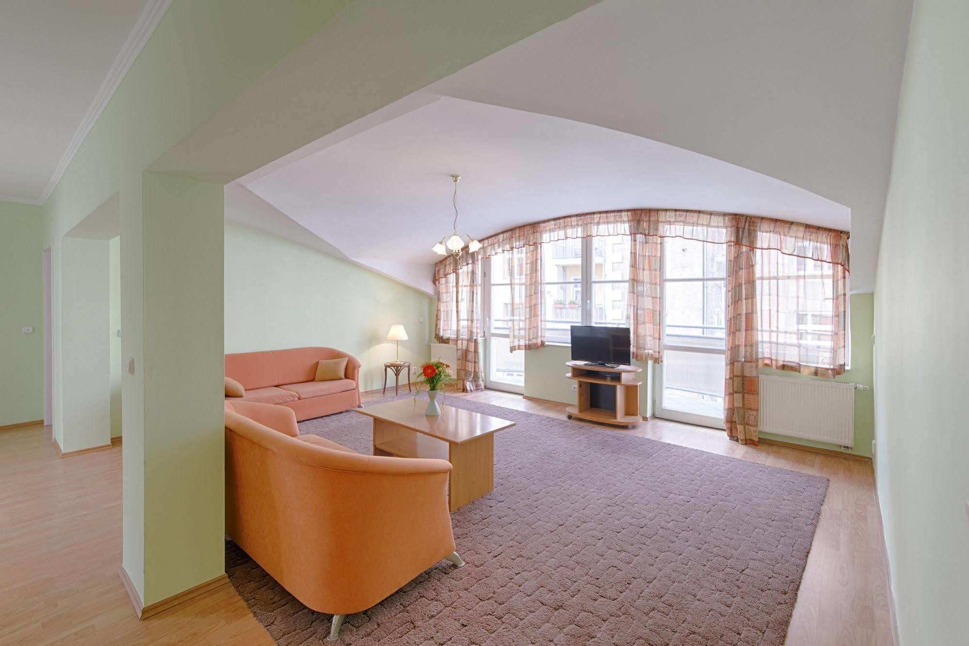 Hotel Derby Karlovy Vary Bagian luar foto